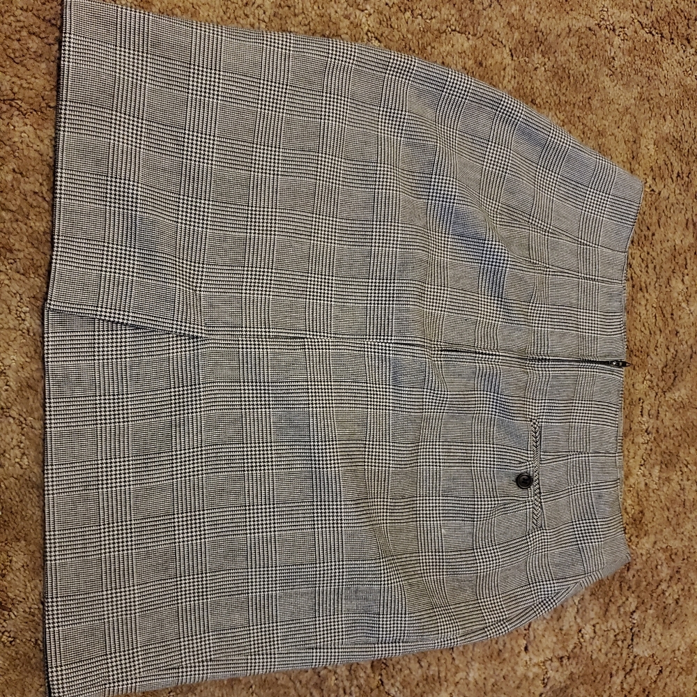 Skirt - Picture 2 of 3